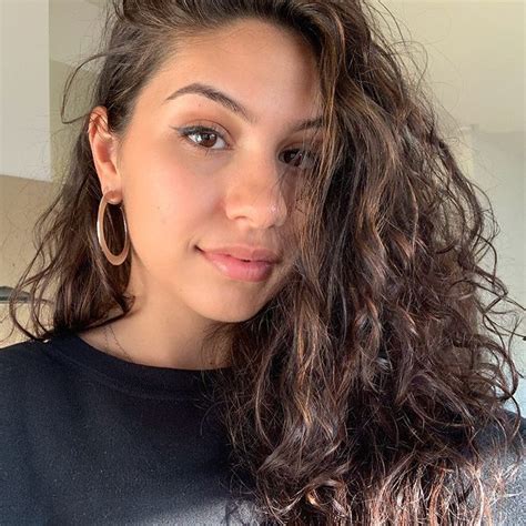 alessia cara nude|ALESSIA CARA (@alessiasmusic) • Instagram photos and videos